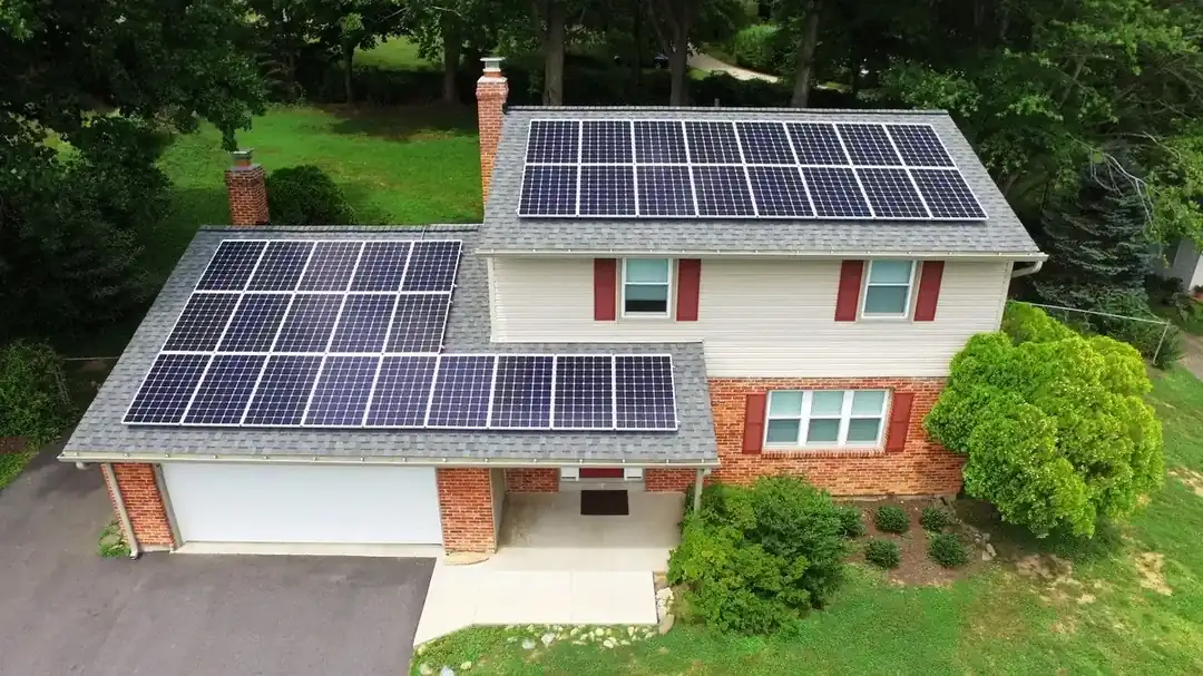 Maryland suburban home with rooftop solar panels earning SREC income